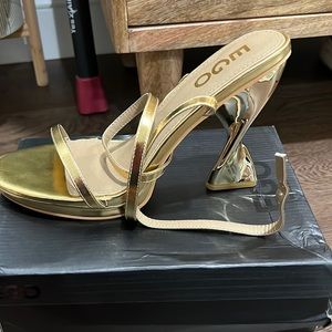 Never Worn Gold Sandals